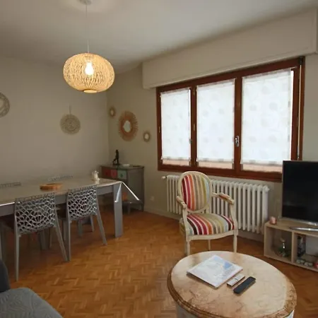 Lägenhet T2 55 M2 Et Garage *